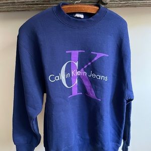 Vintage 90’s Calvin Klein Jeans sweatshirt. Size medium. 50/50 cotton poly blend